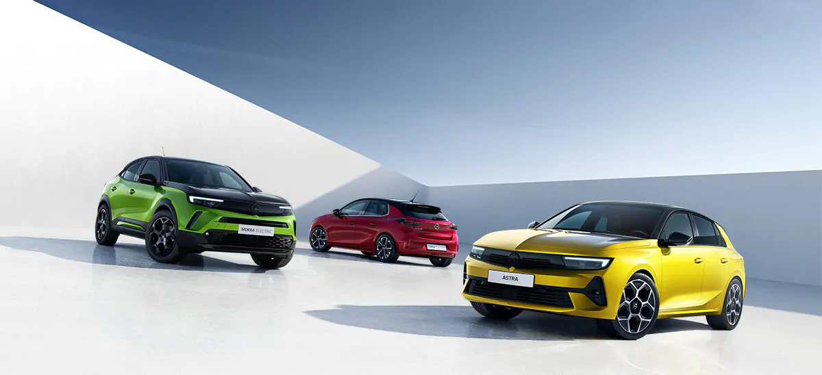 OPEL-RANGE-LC-2023-BEV-ICE-DIGITAL-NATIVE-AD-INT Image